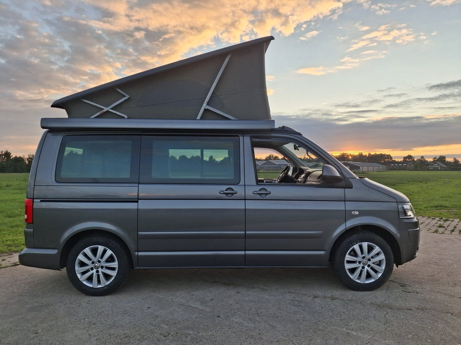 Orig. NL VW California 4motion 180pk DSG met nieuwe motor, Diesel, Particulier, 3 tot 6 maanden geleden, Standkachel