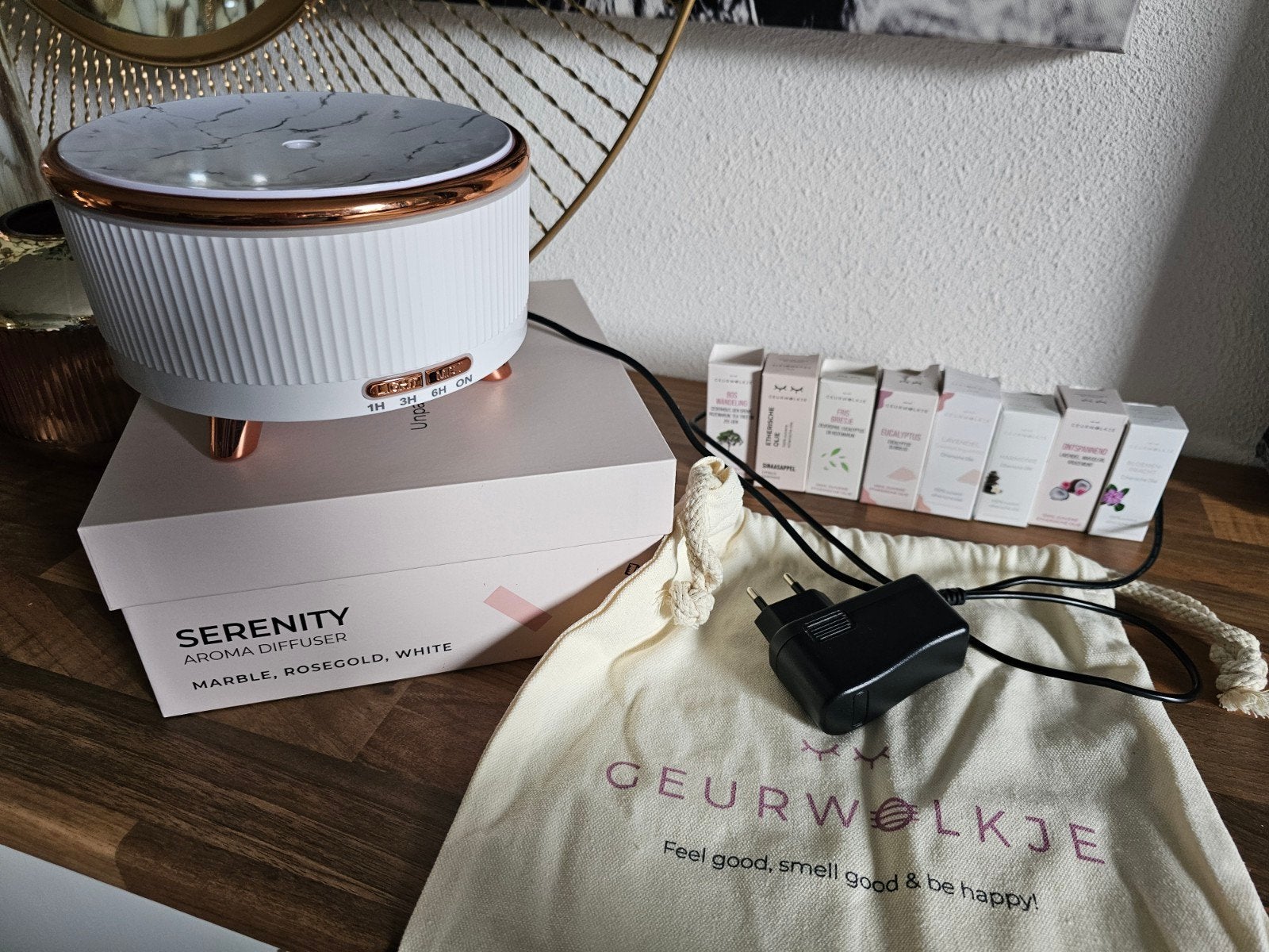 Geurwolkje Serenity Aroma Diffuser met 8 etherische oliën, Ophalen, Kunststof, Zo goed als nieuw, Modern