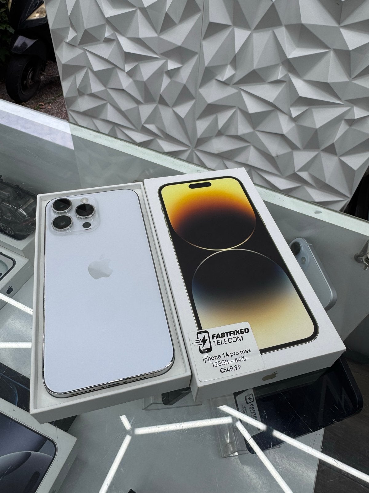 Foto 18 van Diverse iPhones met 1 jaar garantie - Verschillende modellen