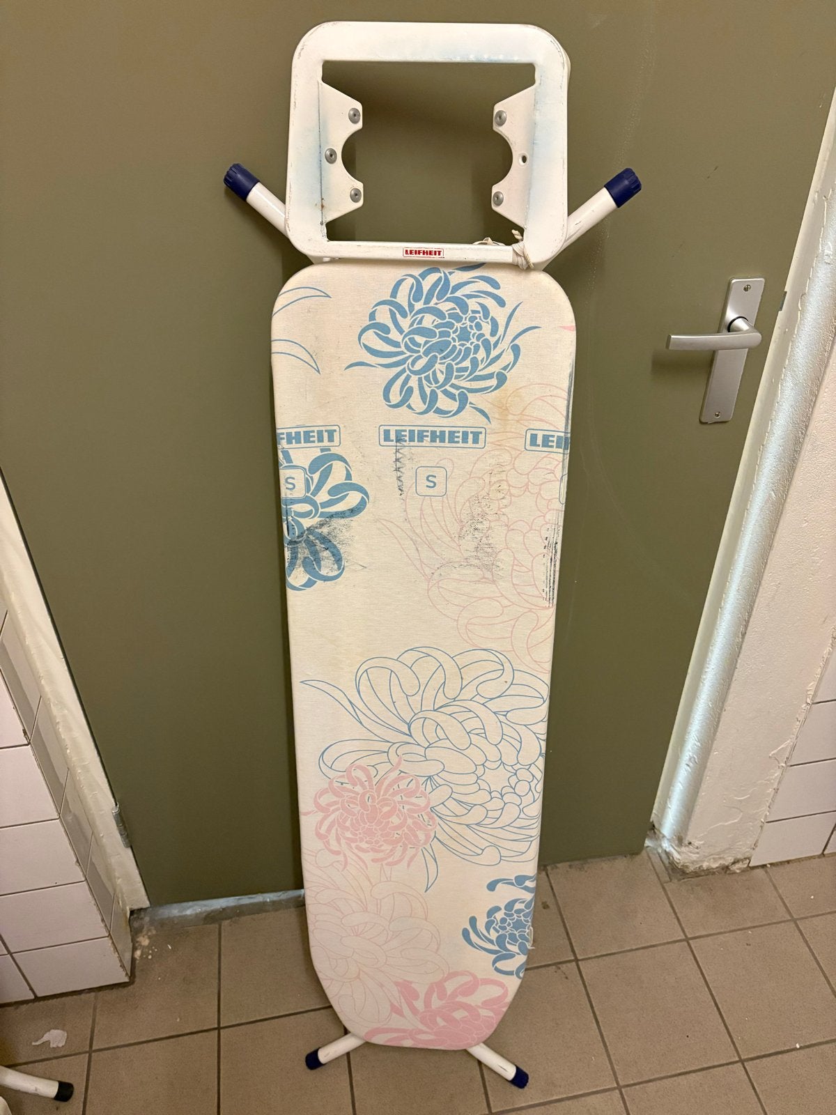 2 Leifheit strijkplanken (ook los te koop), Ophalen, Gebruikt