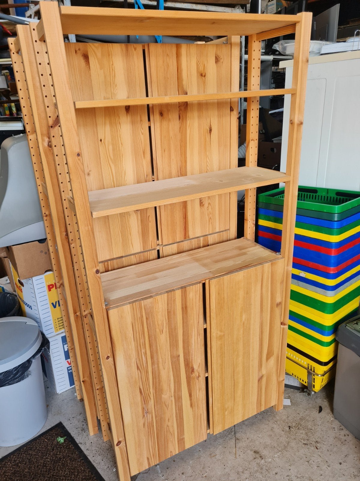 Houten kast met planken en deuren - Ikea Ivar Grenenhout, Ophalen, Onbekend@voorbeeld.com, 200 cm of meer, Onbekend