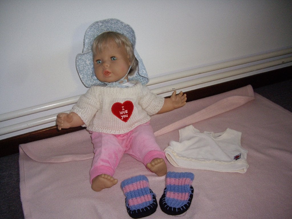 grote baby pop   met extra kleding, Ophalen, Zo goed als nieuw, Babypop