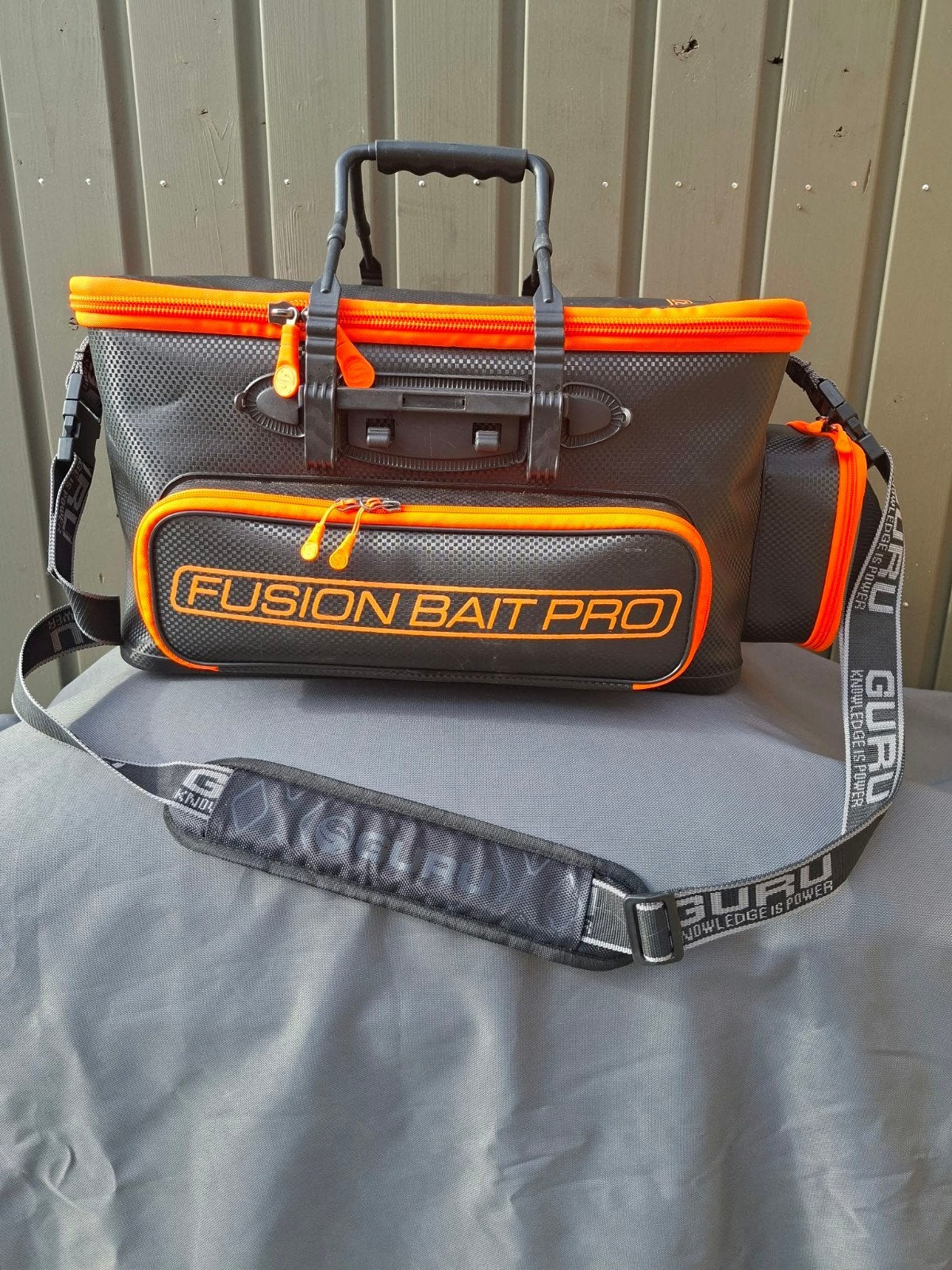 Guru Fusion Bait Pro - Visvoer Tas, Ophalen, Zo goed als nieuw, Koffer of Tas