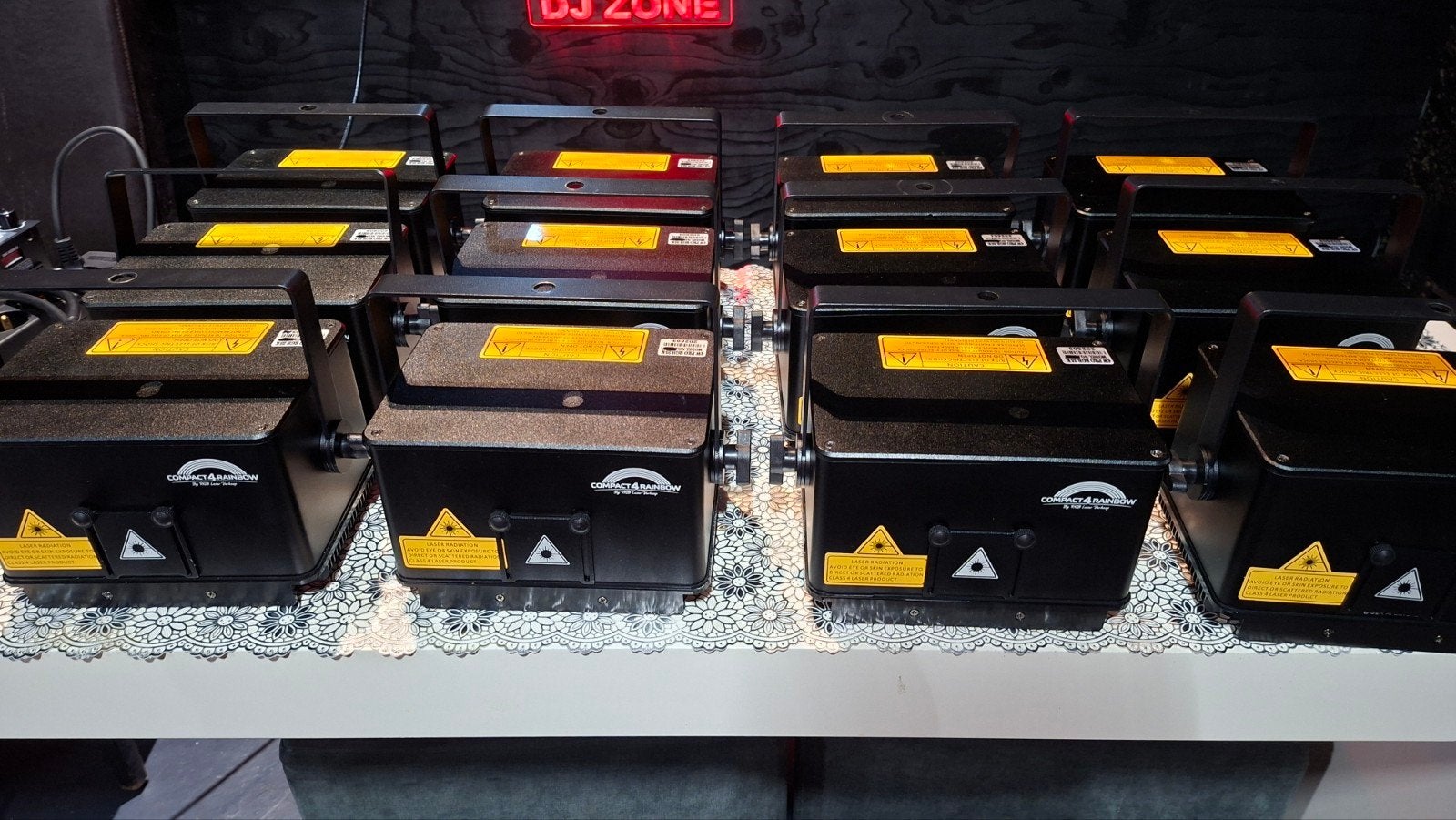 4x 4W RGB Compact Lasers - 25kpps, ILDA, DMX, Powercon, Ophalen, Zo goed als nieuw, Laser