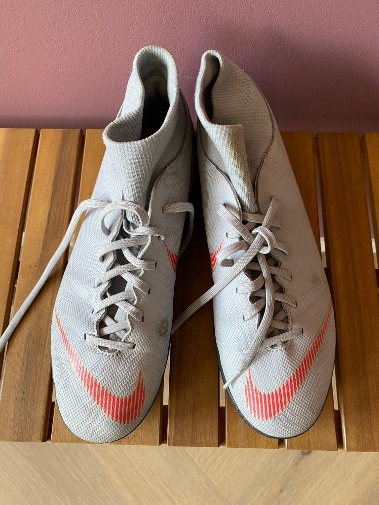 Zaalvoetbalschoenen van Nike in maat 45, Overige kleuren, Sportschoenen, Nike, Ophalen of Verzenden