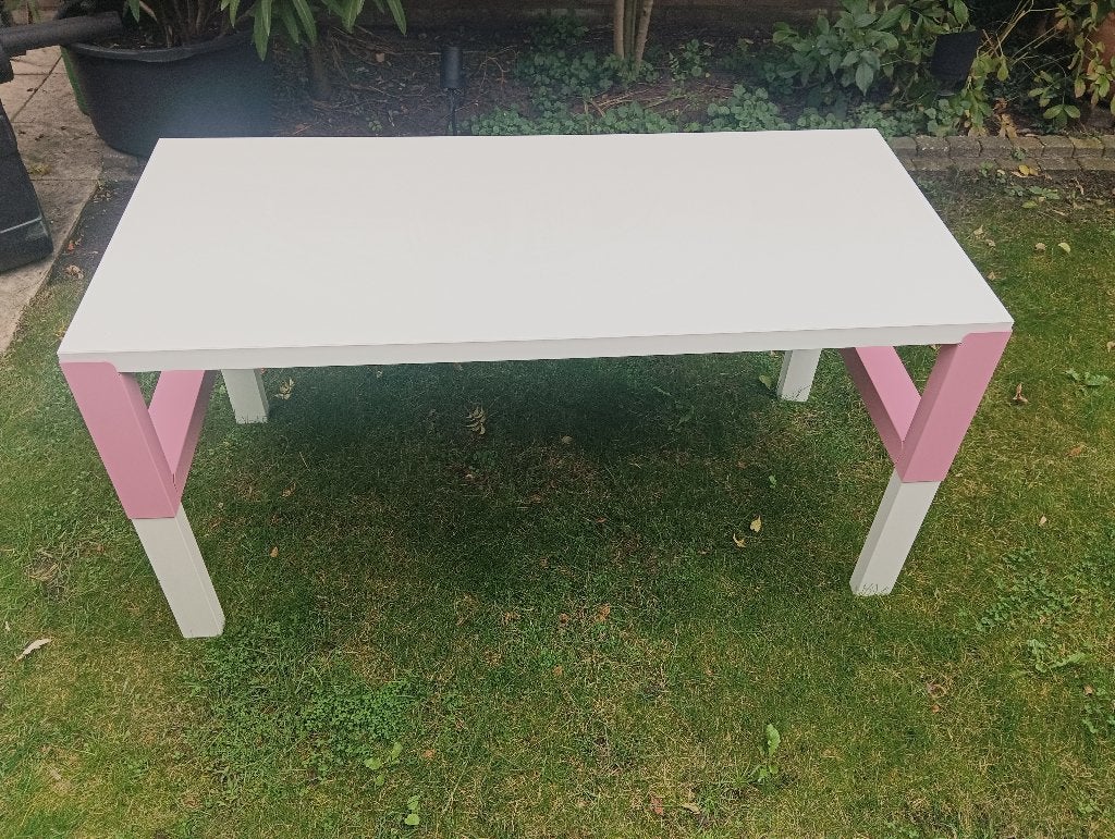 IKEA PÅHL kinderbureau 2 stuks, Ophalen, Gebruikt, Metaal, Kinderbureau