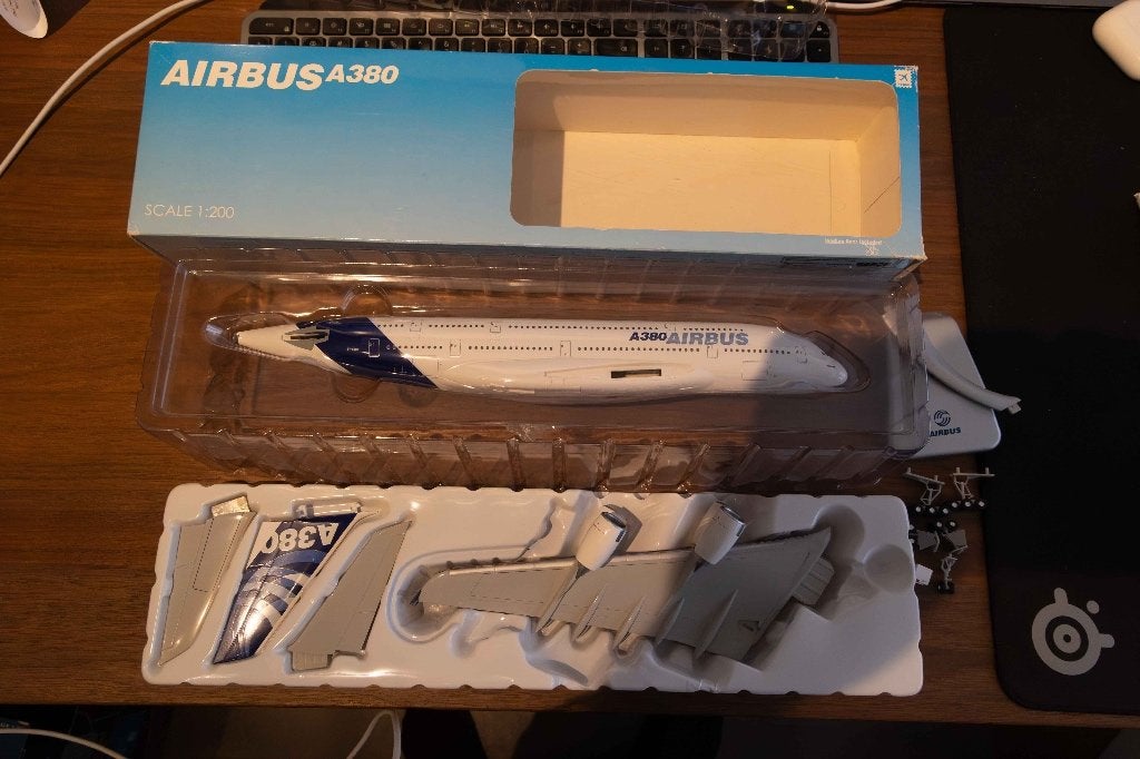 Airbus A380-800 schaal 1:200 van Hogan., Overige merken, 1:200 of kleiner, Ophalen of Verzenden, Zo goed als nieuw