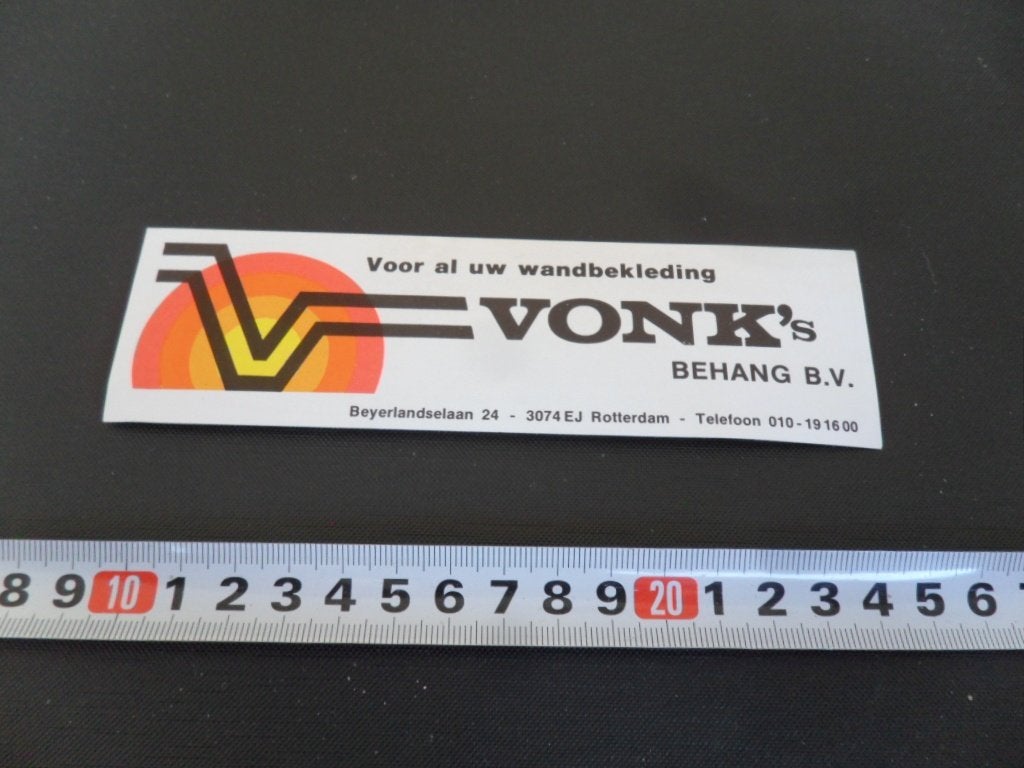 sticker Rotterdam VONK's Behang bv Beyerlandselaan 24, Ophalen, Zo goed als nieuw