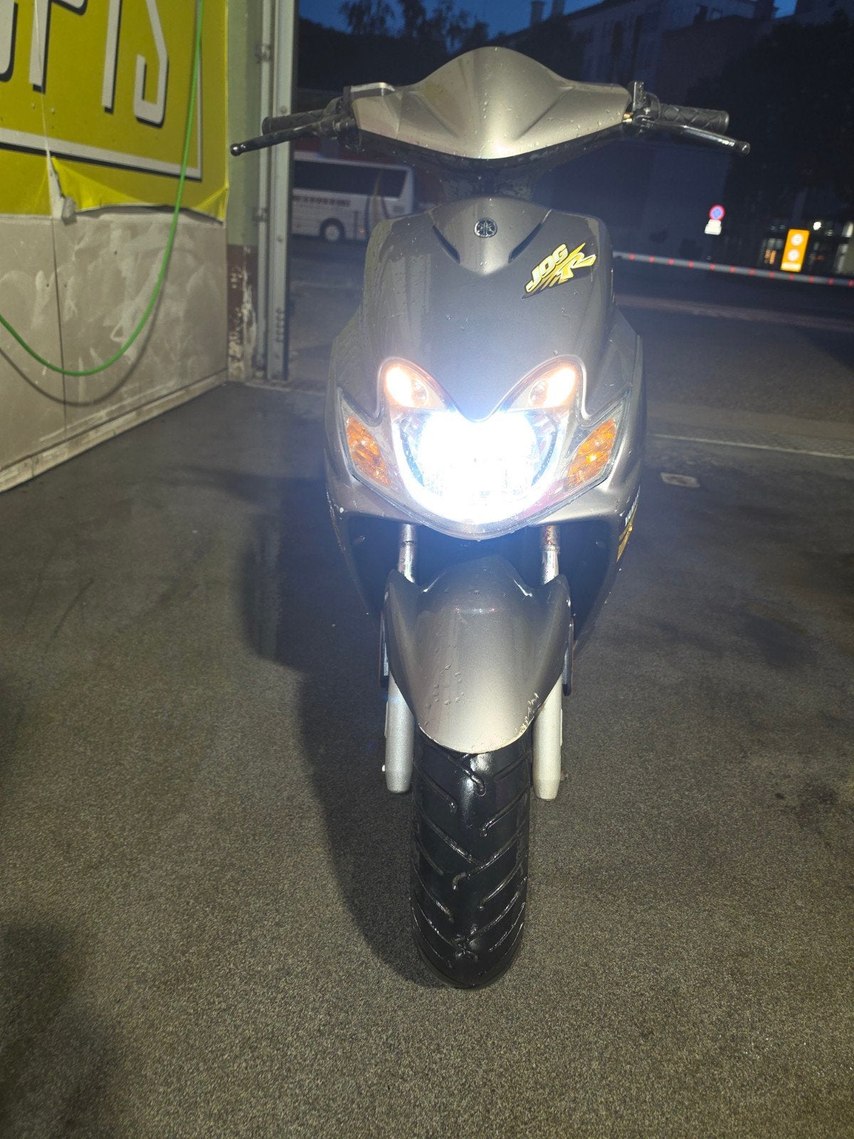 Yamaha jog r - Goed onderhouden scooter km 28951, Ophalen of Verzenden, Gebruikt, Benzine, Yamaha