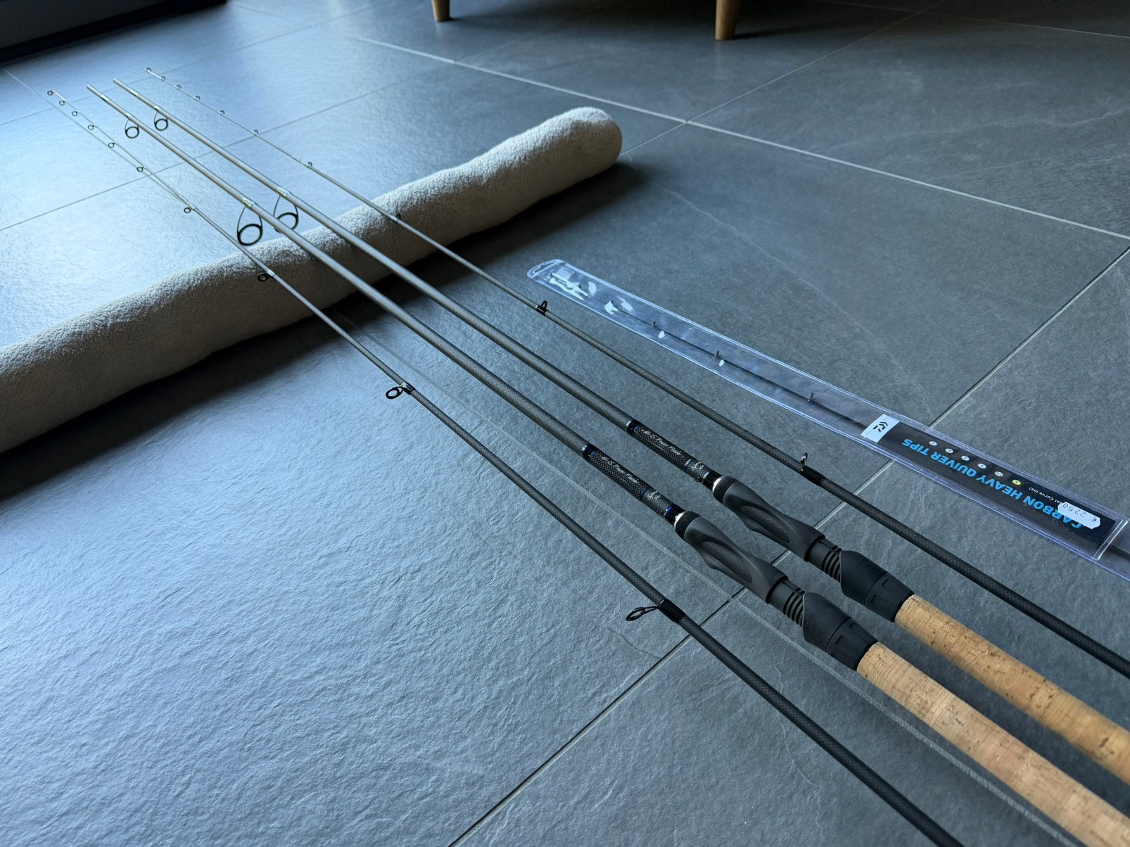 2 x Free Spirit Hi-S Power Feeder Special 360 NOG ALS NIEUW, Ophalen, Zo goed als nieuw, Complete set