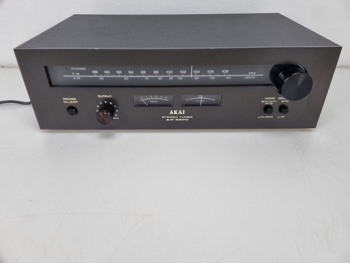 Akai Stereo Tuner AT-2200 Zwart - Vintage Audio, Ophalen of Verzenden, Gebruikt, Analoog