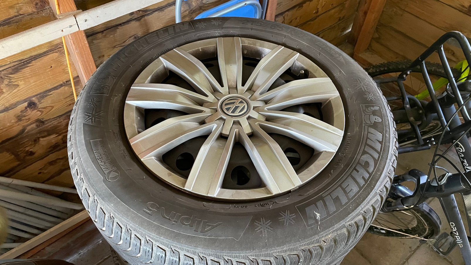 Winterbanden Michelin Alpin 5 Tiguan 215 65 17, Ophalen, Gebruikt