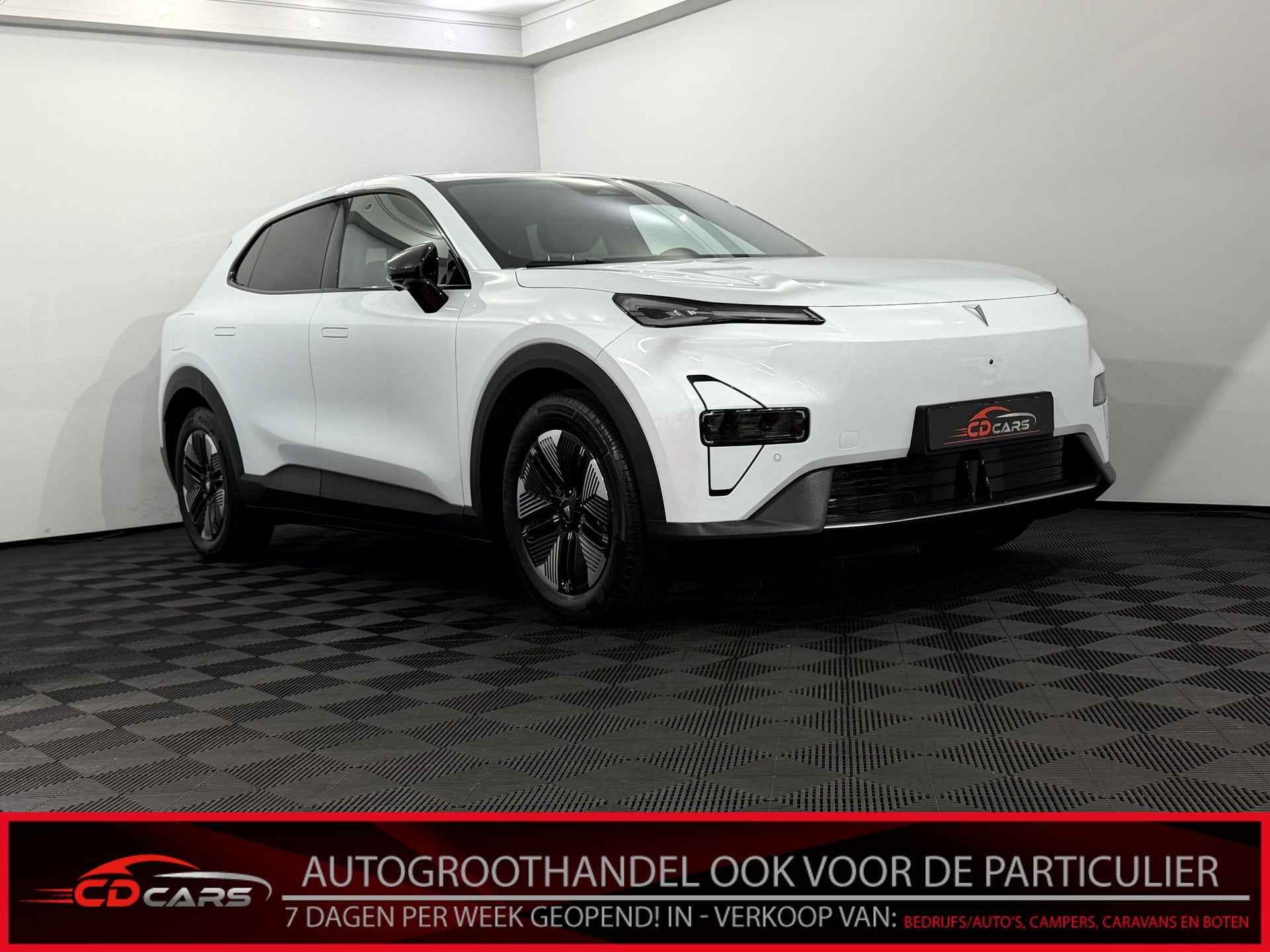 Changan Deepal S05 Pro 68.8 kWh 272PK 360 Camera, Navi, Appl, Auto's, Automaat, 1940 kg, Achterwielaandrijving, Gebruikt