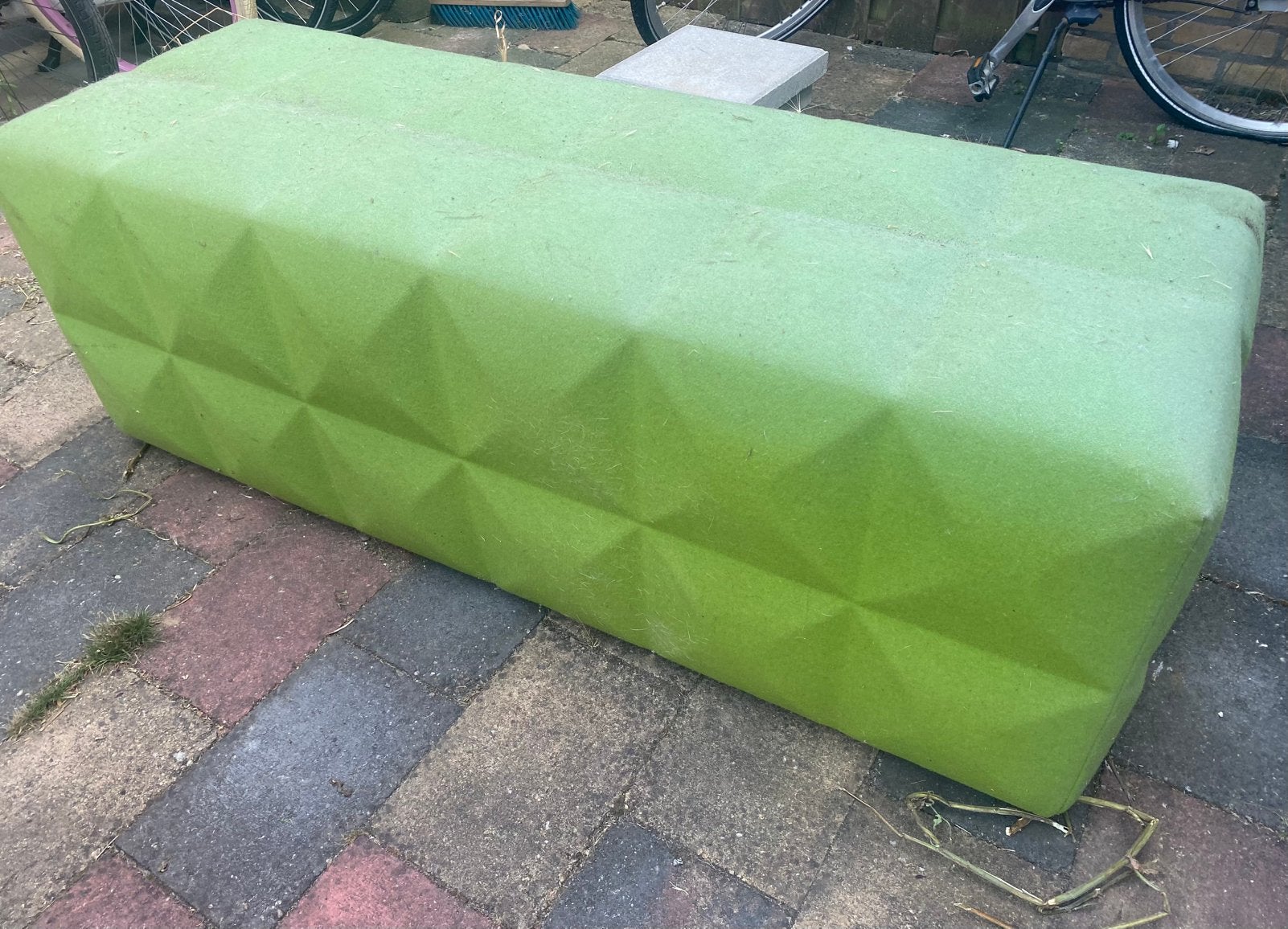 Groen poef / zitblok, Ophalen, Gebruikt, Stof, Rechthoekig