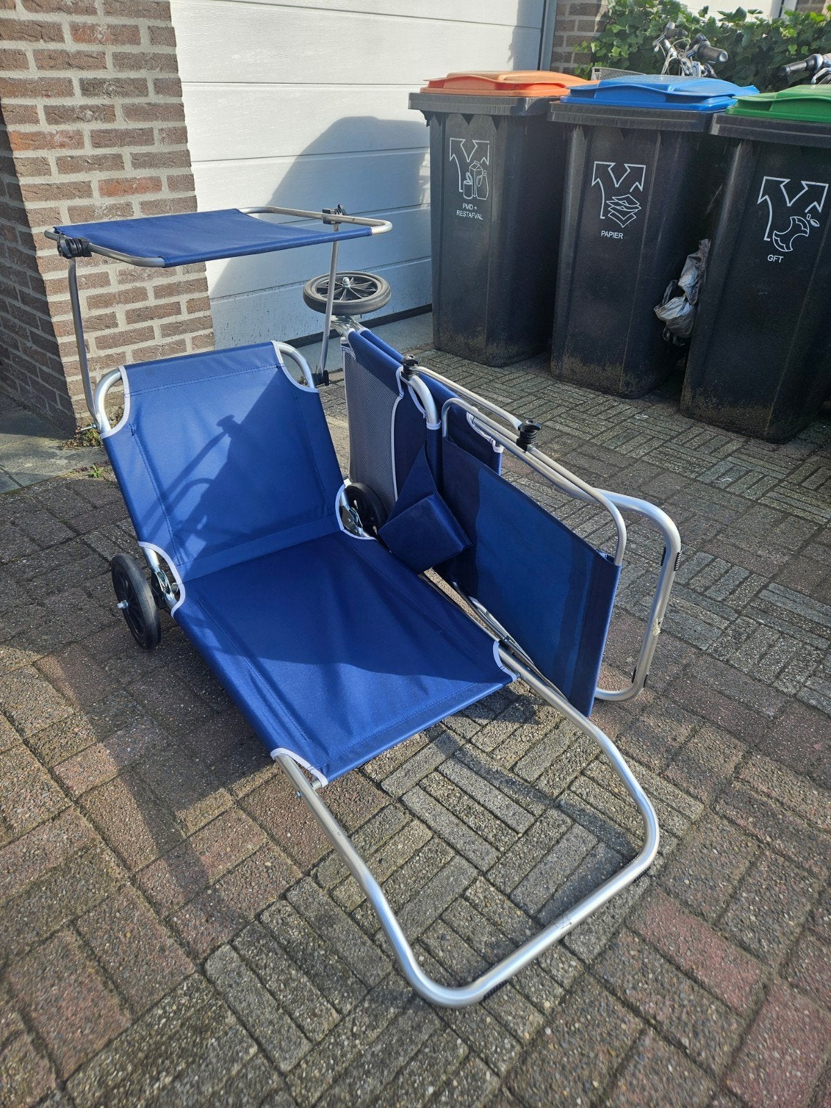 Strandstoel met zonnescherm 2 stuks, Ophalen, Zo goed als nieuw, Campingstoel