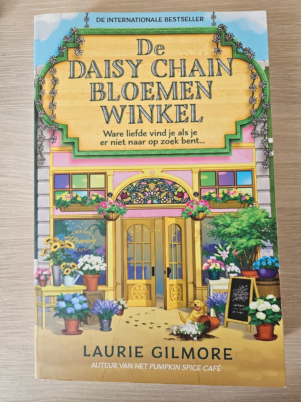 De Daisy Chain Bloemenwinkel - Laurie Gilmore, Boeken, Romans, Ophalen of Verzenden