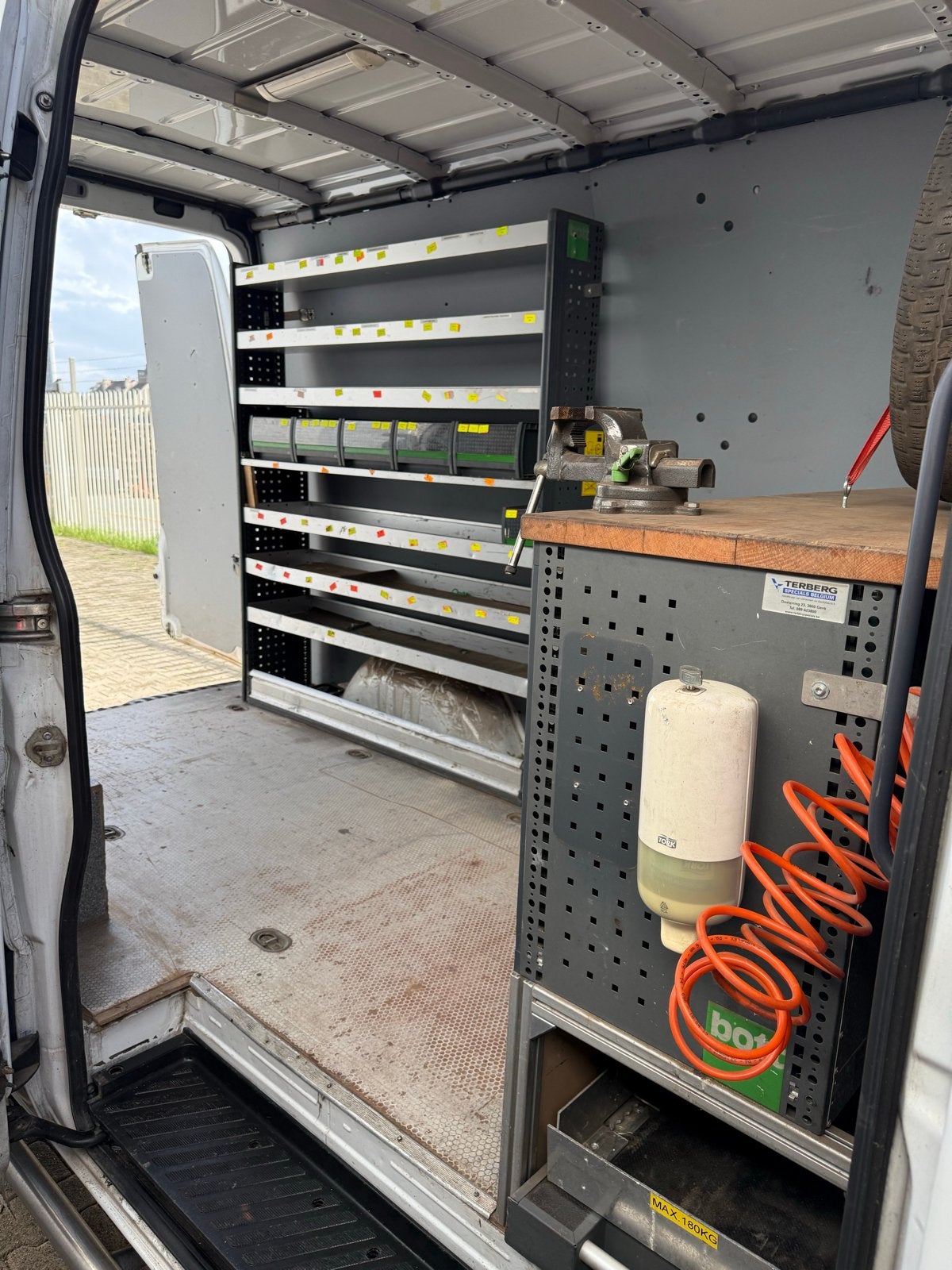 Foto 20 van Mercedes-Benz Sprinter 2014 ingebouwd
