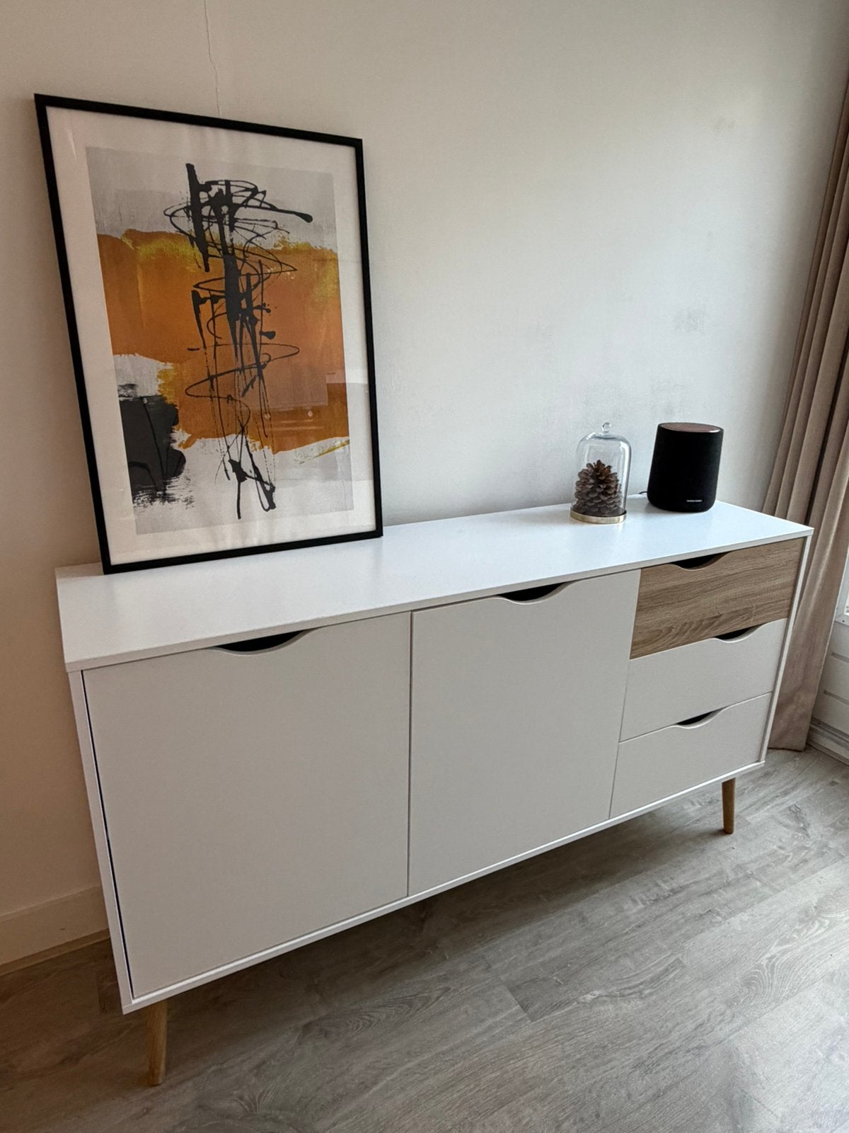 Moderne dressoir / kast – wit met houten details, Ophalen, Zo goed als nieuw, 25 tot 50 cm, 100 tot 150 cm