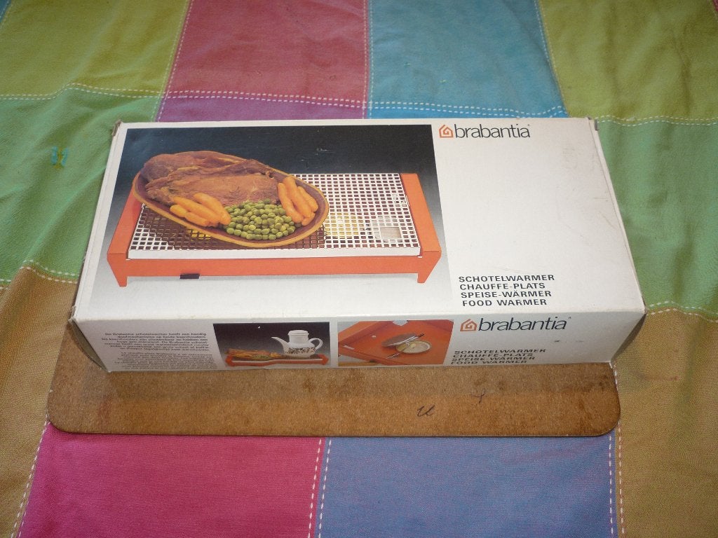 Mooie schotelwarmer van Brabantia in zeer goede staat, Beige, Overige typen, Ophalen of Verzenden, Zo goed als nieuw