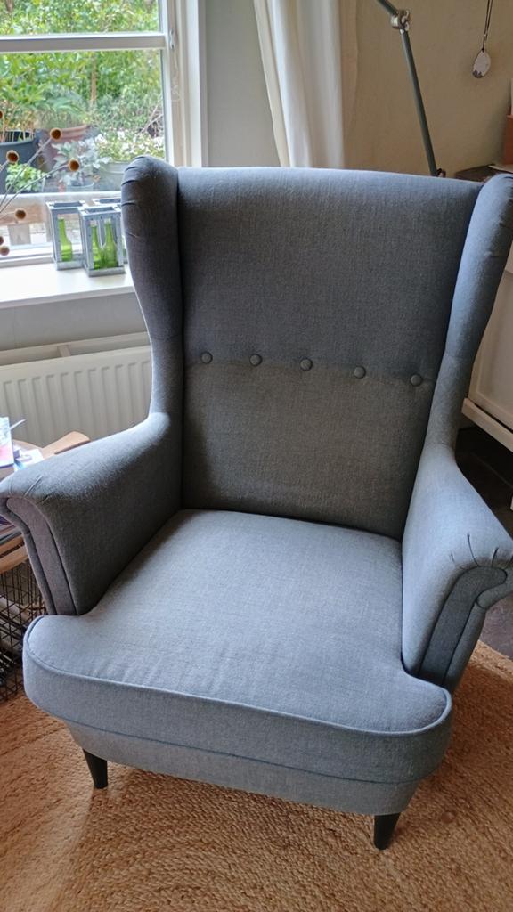 Grijze Strandmon stoel Ikea, Huis en Inrichting, Fauteuils, Ophalen, 75 tot 100 cm