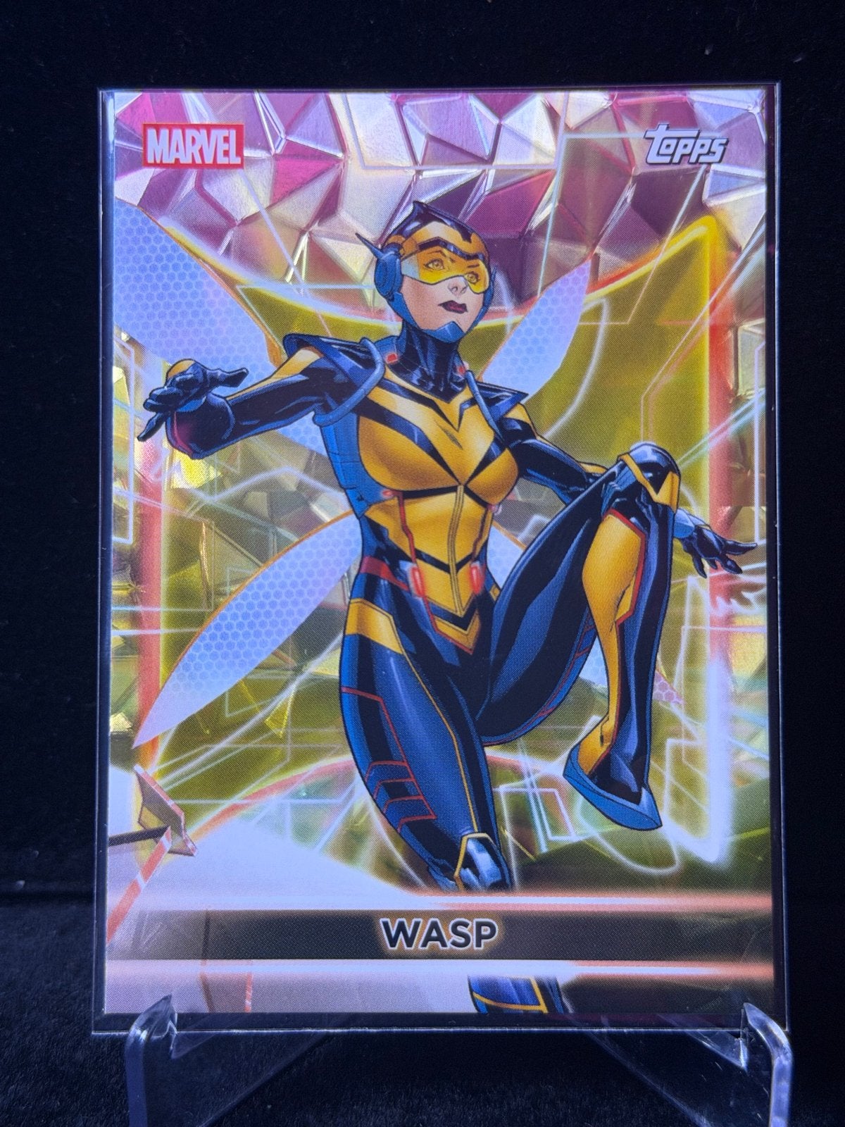 2026 Topps Neon Marvel Wasp Diamante Foil Parallel #62, Verzenden, Zo goed als nieuw