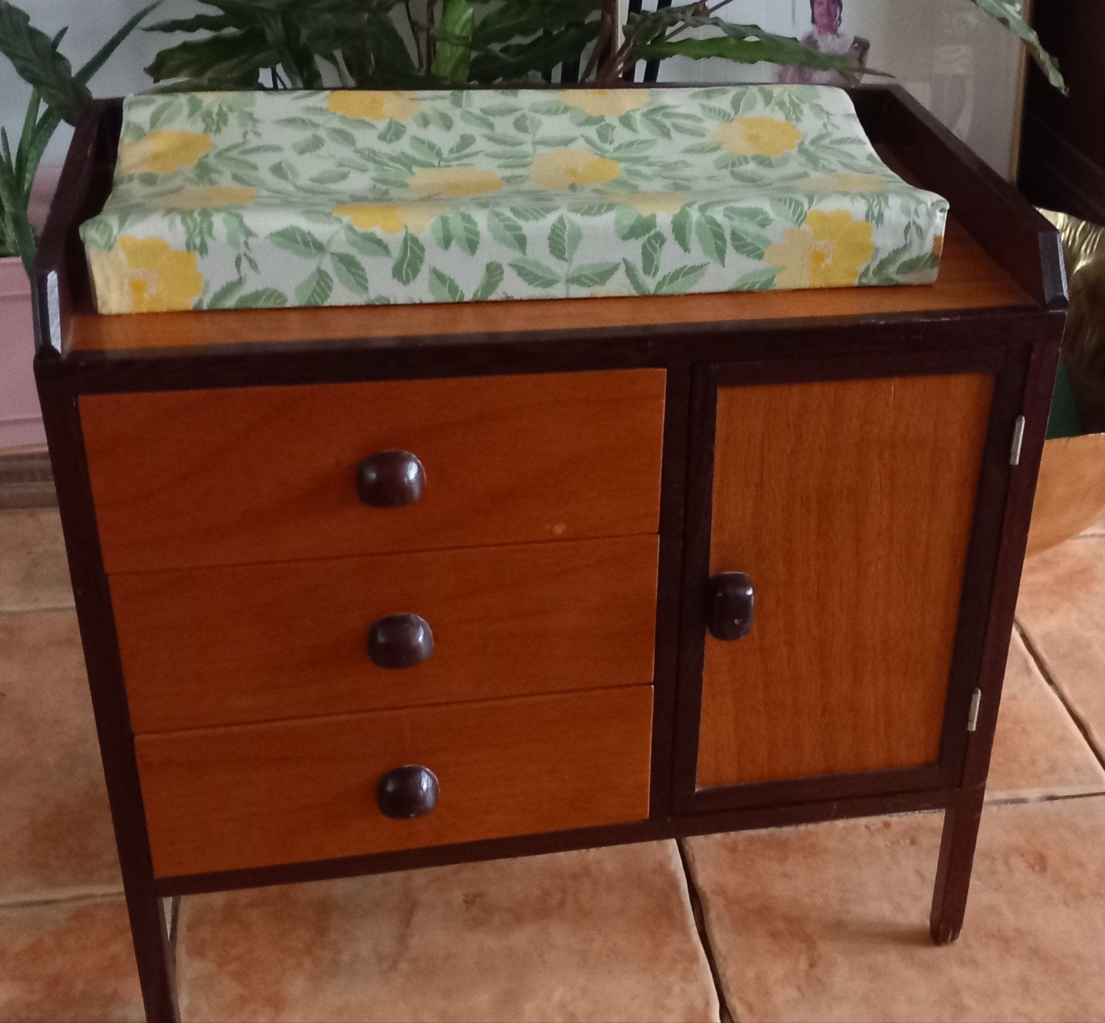 Commode, Ophalen, Minder dan 45 cm, 70 cm of meer