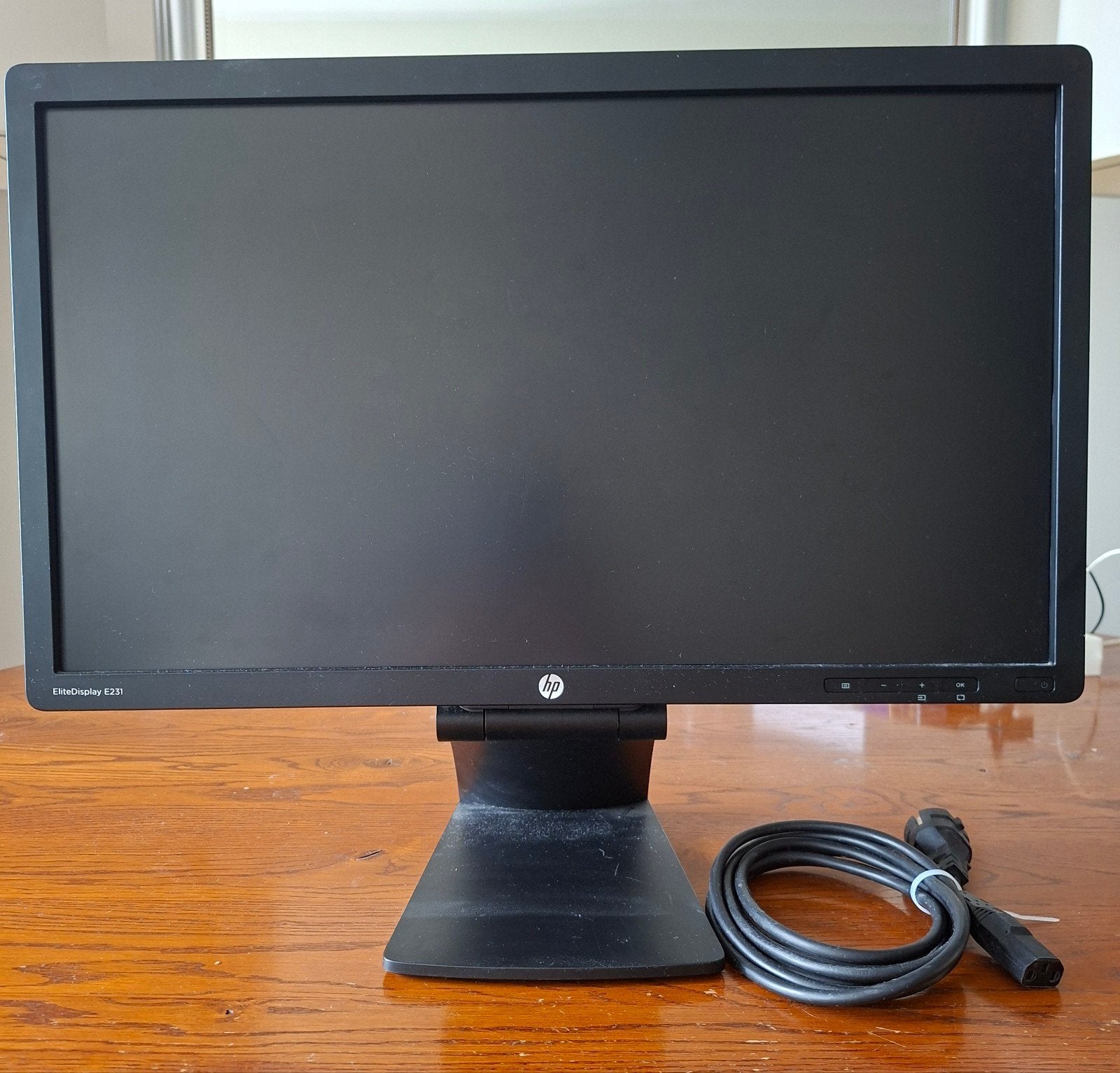 HP EliteDisplay E231 Monitor - Geen HDMI, geen geluid, Ophalen, Gebruikt, In hoogte verstelbaar, DisplayPort