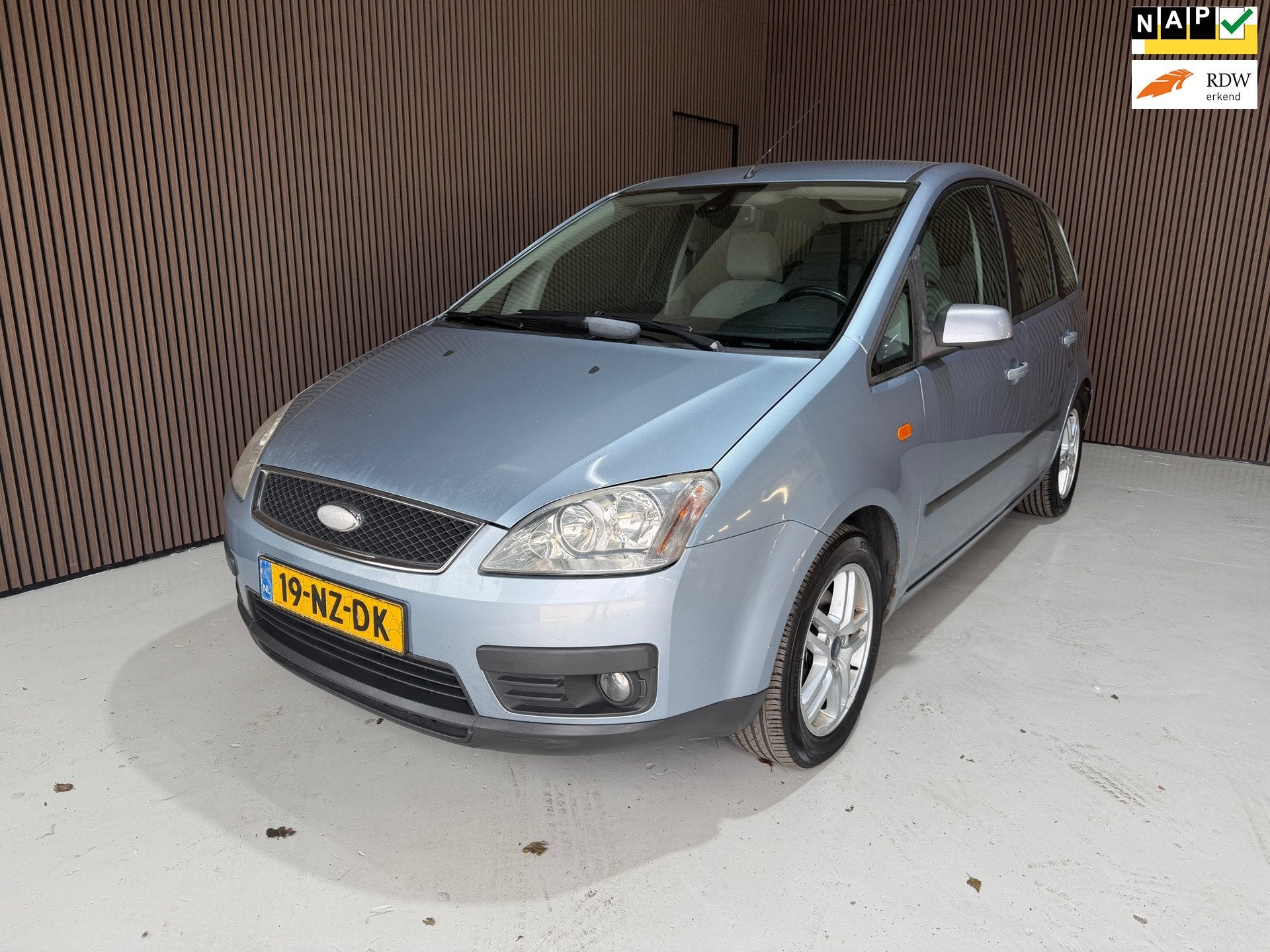 Ford Focus C-Max 1.8-16V First Edition, Voorwielaandrijving, 1287 kg, 4 cilinders, Blauw