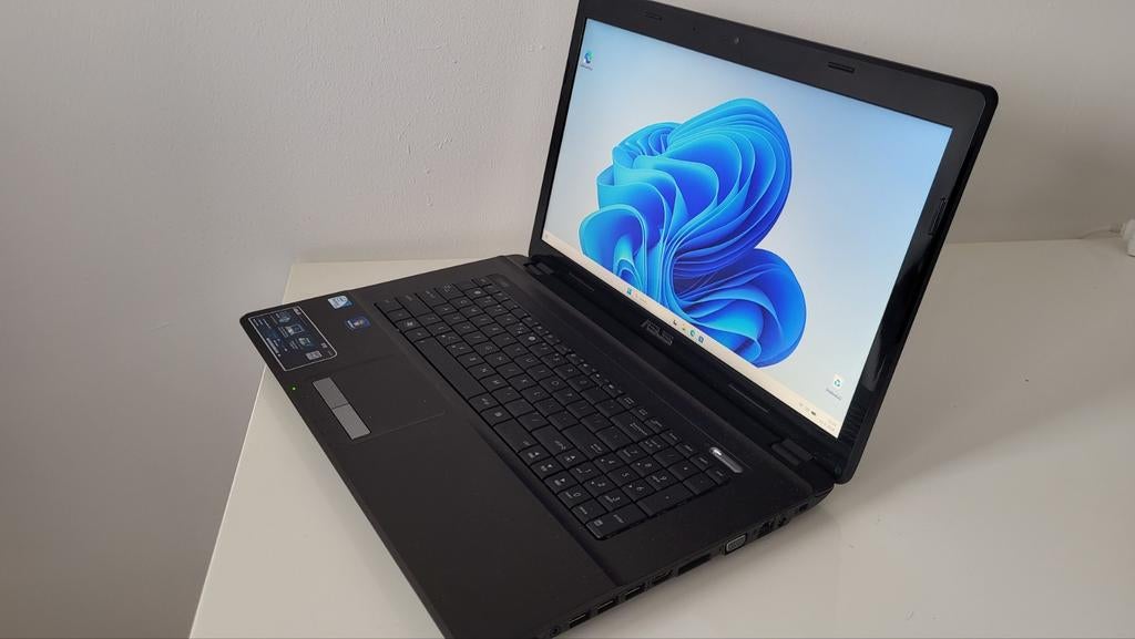 Nette 17 inch Asus Windows 11 Office SSD HDMİ, Ophalen, Met videokaart, 8 GB, Zo goed als nieuw