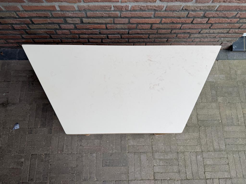 Oude schooltafel kleuter - Vintage houten kindertafel, Ophalen, Gebruikt, 100 tot 150 cm, Tot twee personen