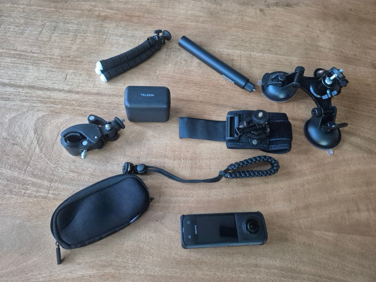 Insta360 X4 met uitgebreide accessoireset, Ophalen, Zo goed als nieuw, Overige merken