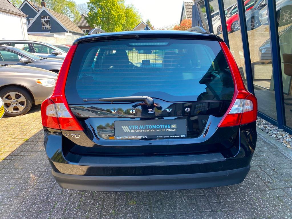 Volvo V70 2.0 Kinetic NAVI & Bluetooth, Voorwielaandrijving, 145 pk, Stof, Gebruikt