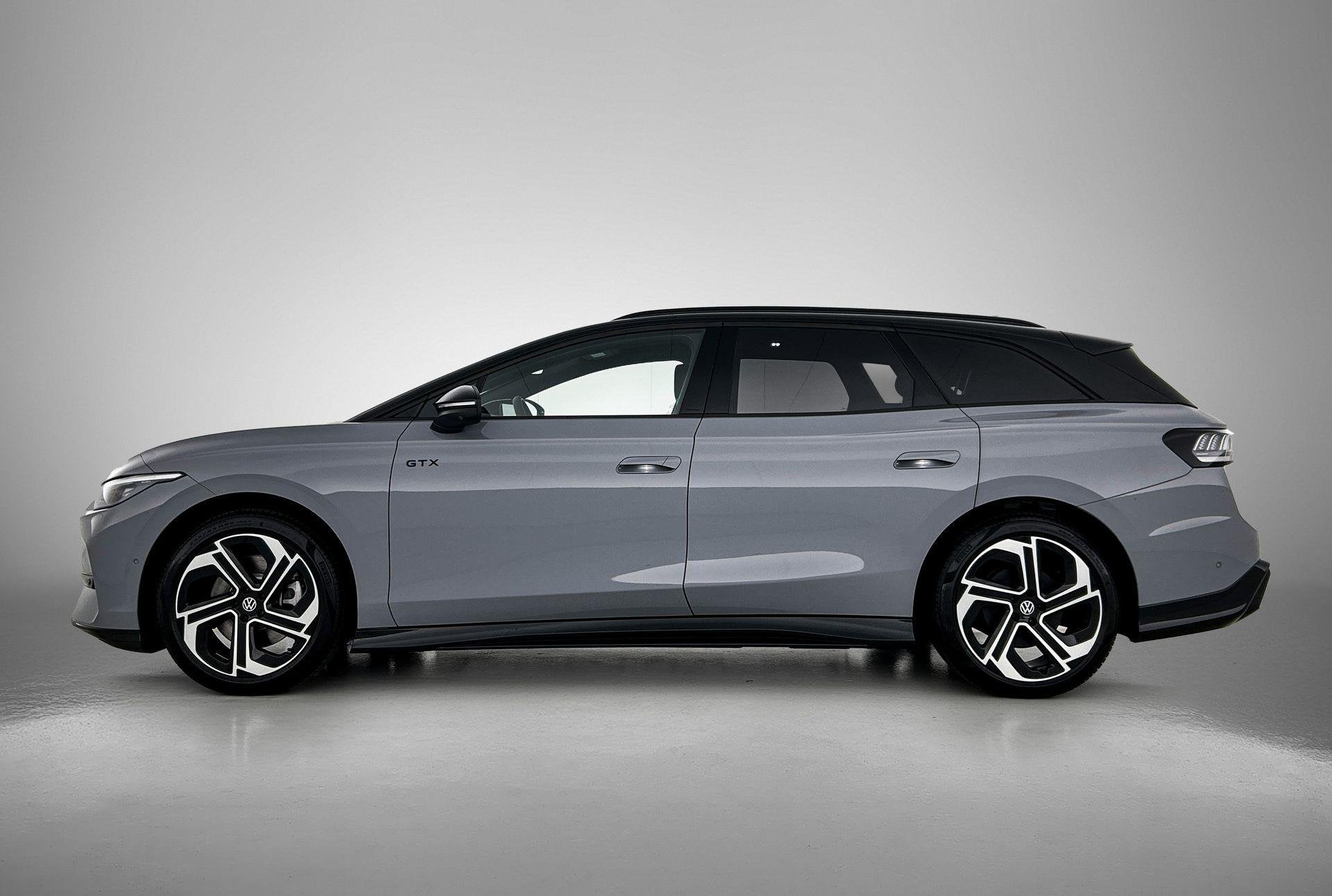 Volkswagen ID.7 Tourer GTX Limited Edition 86 kWh 340 PK 4Mo, Auto's, 1800 kg, Zwart, 585 km, Alcantara