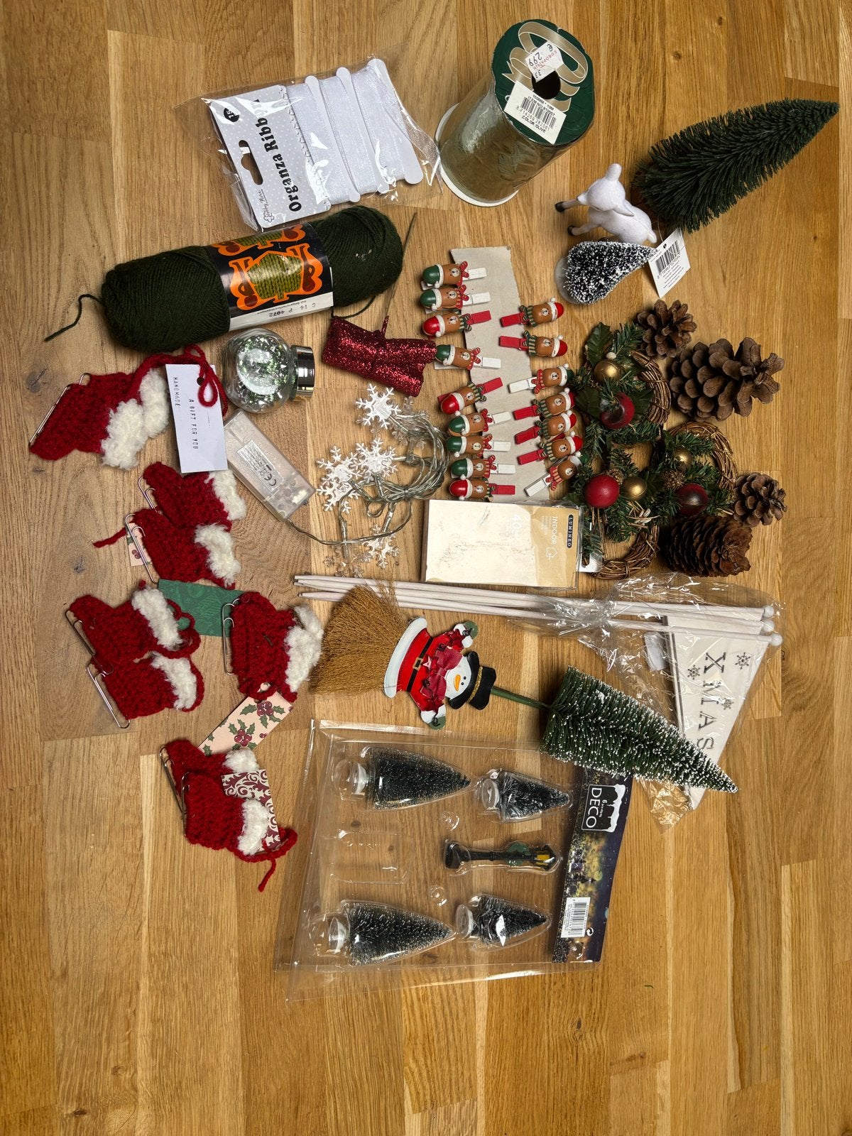 Pakketje kerstdecoratie, Ophalen