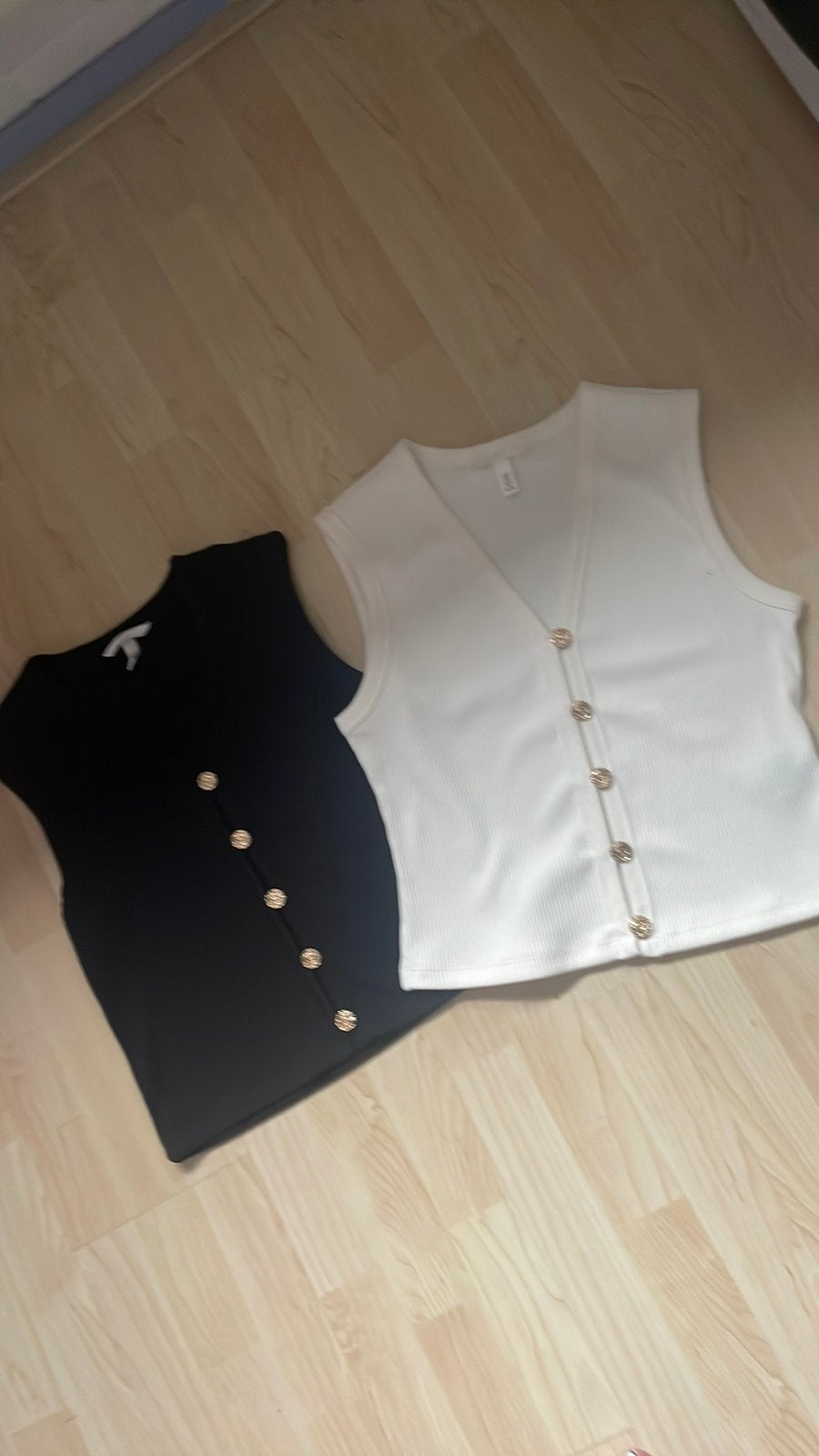 Nieuw zwart / wit vestje maat M H&M, Kleding | Dames, Bodywarmers, Ophalen of Verzenden, Nieuw, Maat 38/40 (M), Zwart