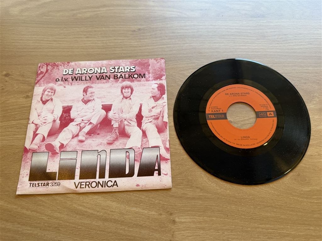 De arona Stars - Linda Veronica, Ophalen of Verzenden, Zo goed als nieuw, Nederlandstalig