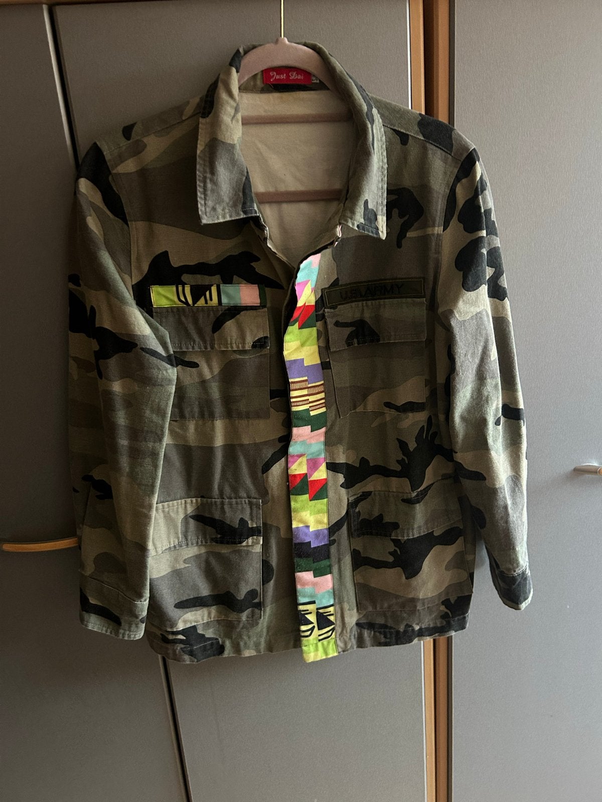 Camouflage Jasje met Kleurrijke Details S/M, Ophalen of Verzenden, Nieuw, Maat 36 (S), Groen