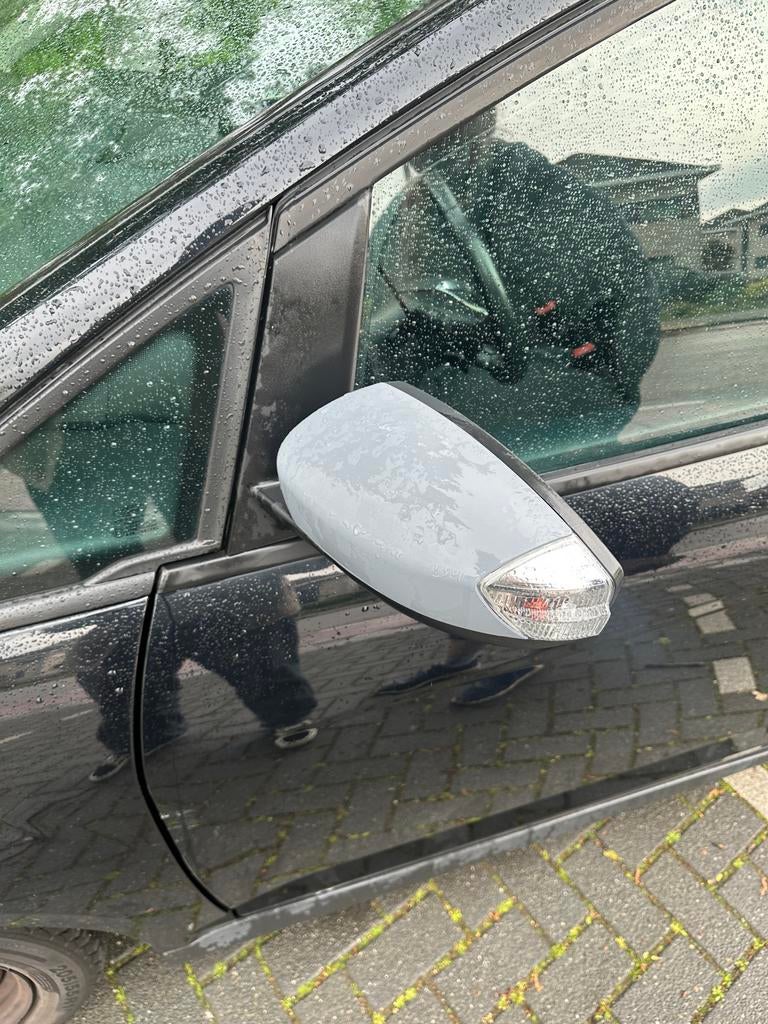Ford Grand C-Max 1.6 Ti-vct 77KW 2011 Zwart, Voorwielaandrijving, 1596 cc, 750 kg, 4 cilinders