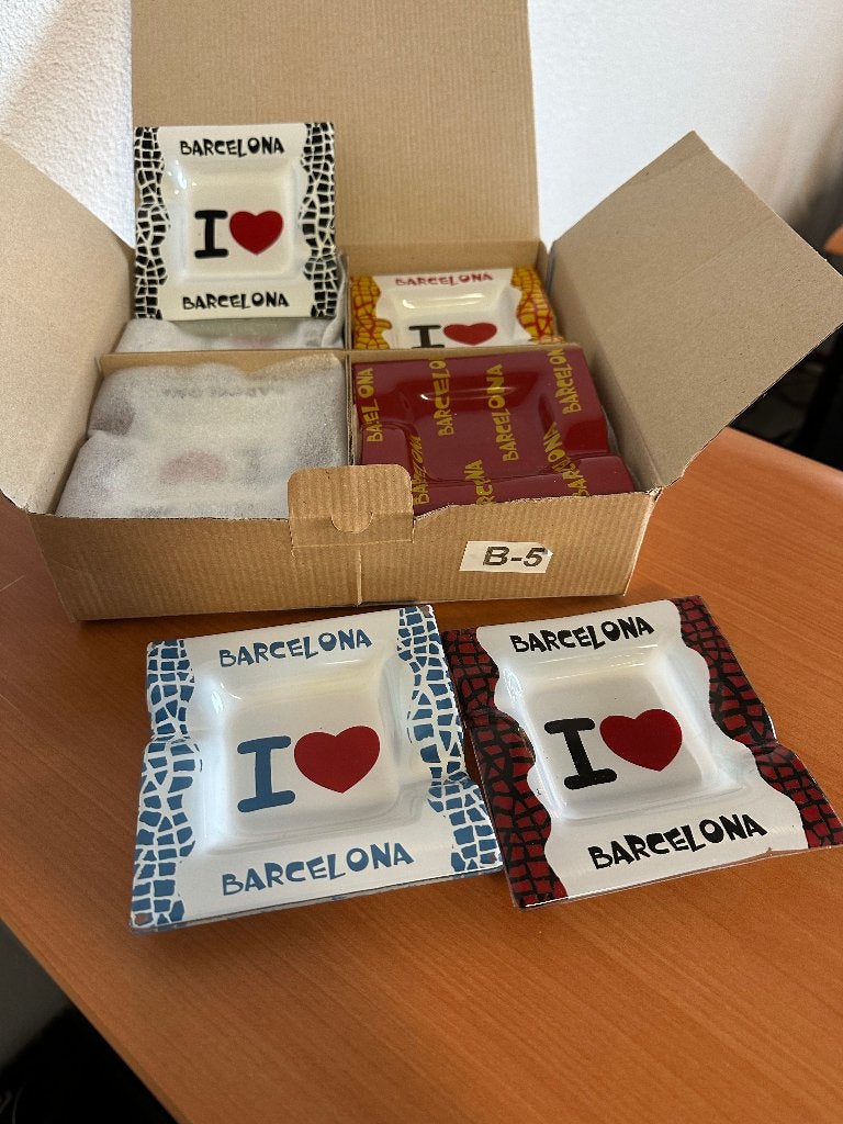 BARCELONA SOUVENIRS – RESTPARTIJ | 27.456 STUKS |, Zakelijke goederen, Partijgoederen en Retail | Partijgoederen, Ophalen, Overige categorieën