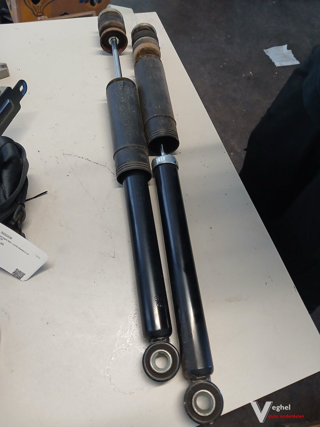 Opel Agila 5drs 1.2/16v Schokdemper achter set '08, Gebruikt, -, -, Ophalen of Verzenden