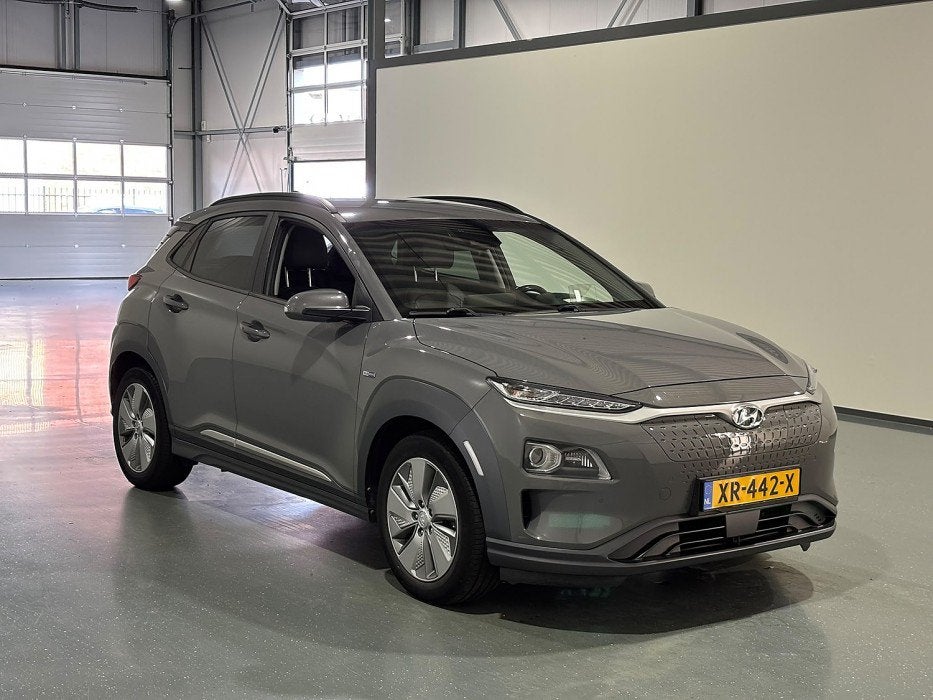 Hyundai Kona EV 64 kw accu 204pk 2WD Aut. 2019 Grijs
