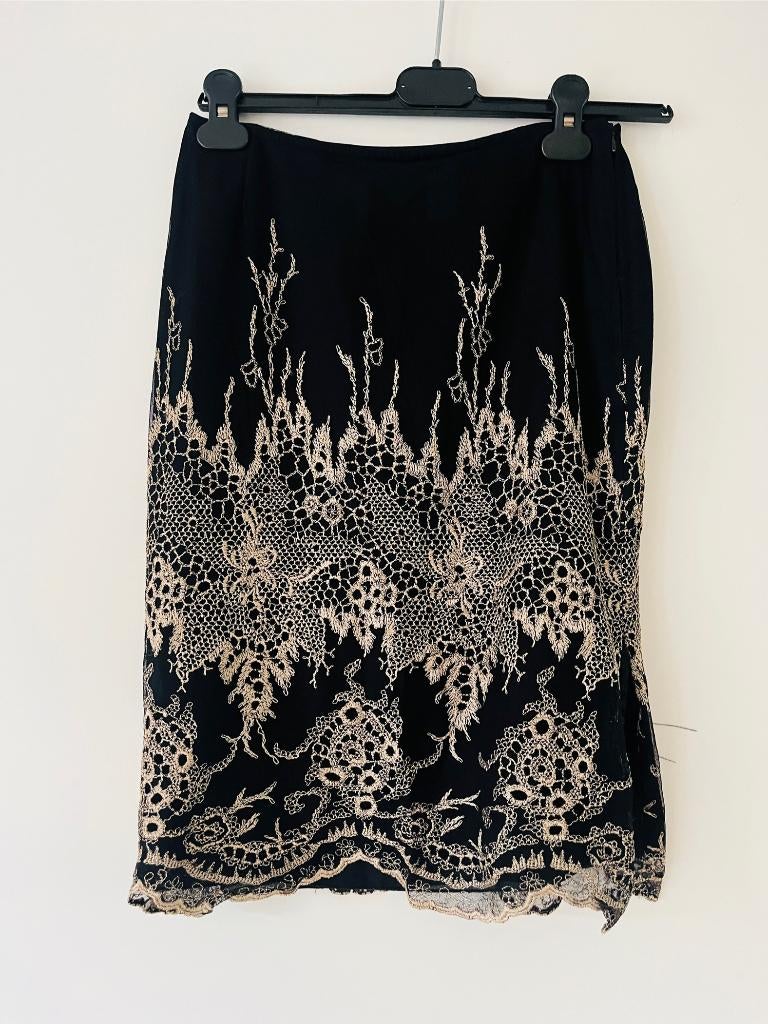 Schitterend gevoerde rok van Christian Lacroix maat 36, Zwart, Ophalen of Verzenden, Zo goed als nieuw, Knielengte