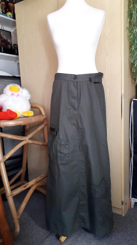 Lange stoere rok Forecast maat M. zgan leger groen 25,00, Kleding | Dames, Rokken, Zo goed als nieuw, Maat 38/40 (M), Groen, Onder de knie