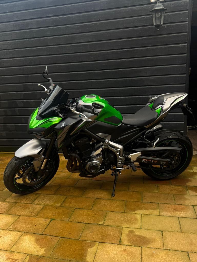 Kawasaki Z900 - Quikshifter - Akrapovic, Motoren, Motoren | Kawasaki, Particulier, Naked bike, Meer dan 35 kW