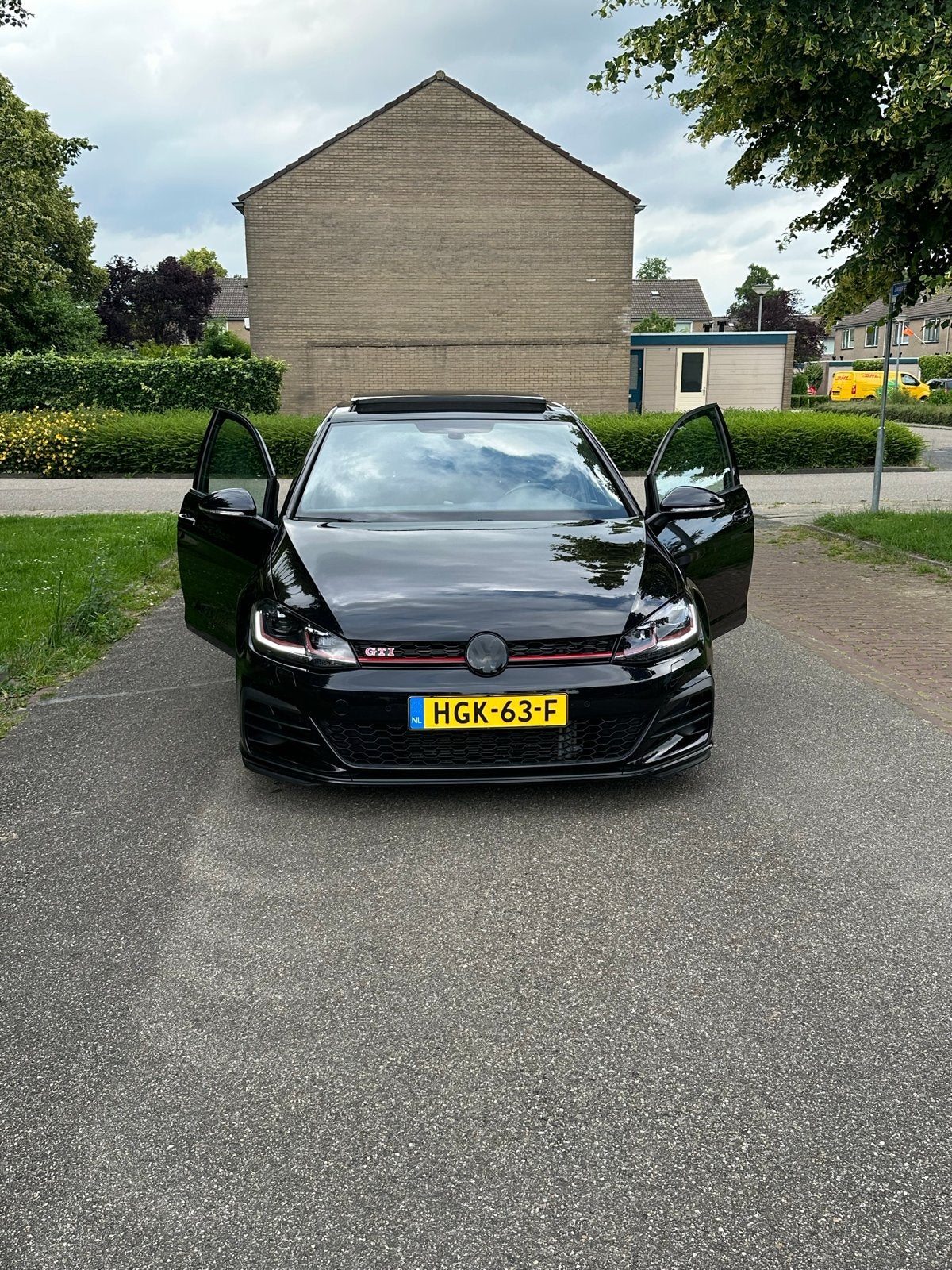 Volkswagen Golf 2.0 TSI 245pk 7-DSG 5D 2018 Zwart 24500€, 4 cilinders, 1984 cc, 1337 kg, Zwart