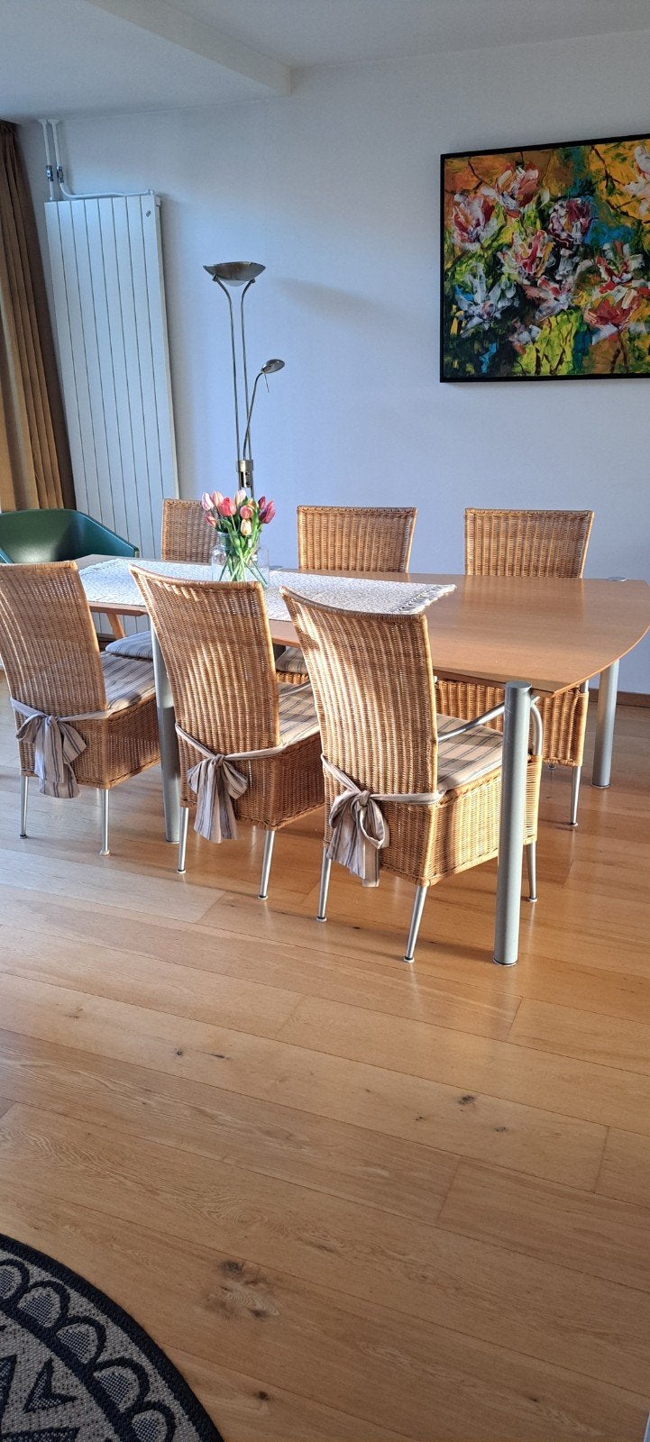 Prachtige degelijke tafel met stoelen en inklapbaar deel, Huis en Inrichting, Tafels | Eettafels, Overige houtsoorten, Gebruikt