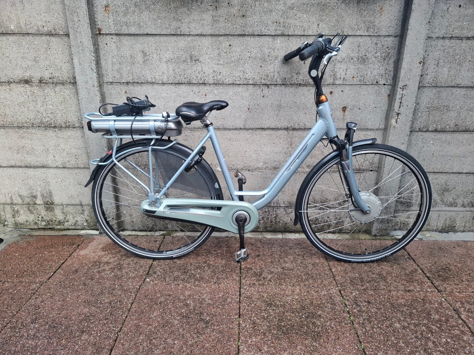 Mooie batavus elektrische damesfiets
28 inch wielen
7 versne, Ophalen, Batavus, Zo goed als nieuw, 51 tot 55 cm