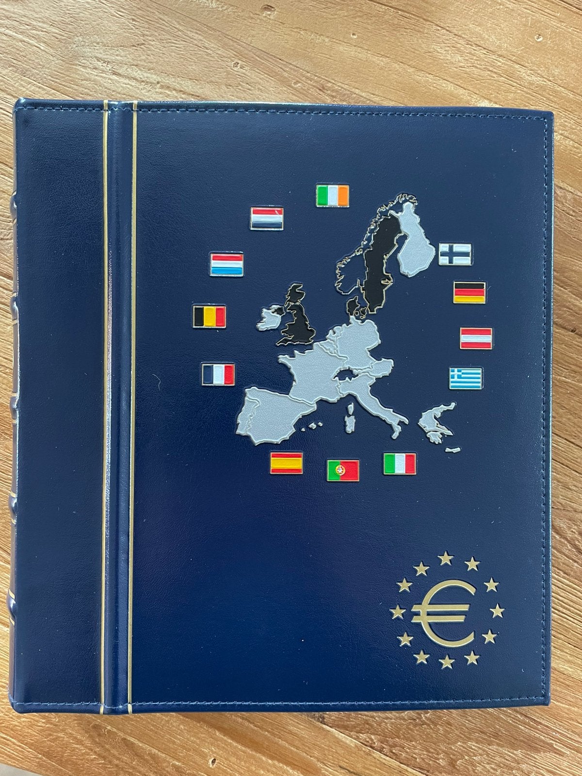 Set first issue euro 2002, Postzegels en Munten, Munten | Europa | Euromunten, Ophalen of Verzenden, Overige landen, Overige waardes