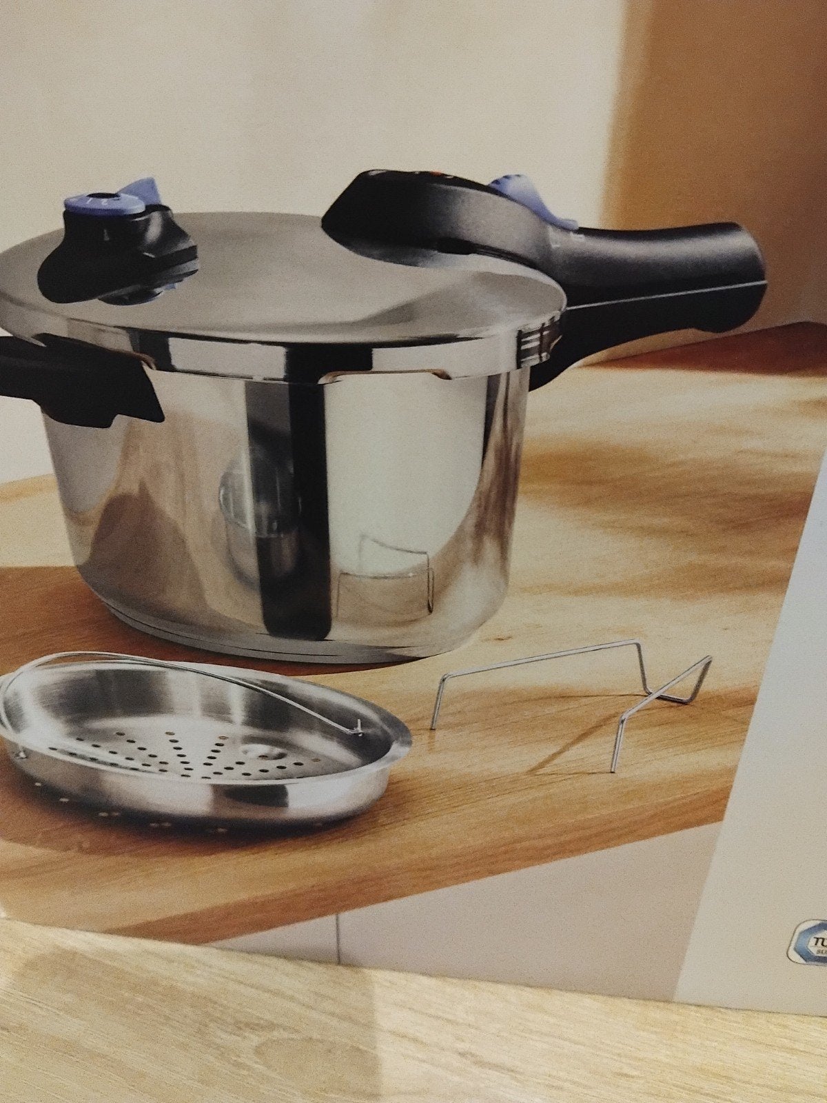 Nieuwe Snelkookpan 6 Liter - RVS, Snelkookpan, Nieuw, Geschikt voor inductie, Ophalen of Verzenden