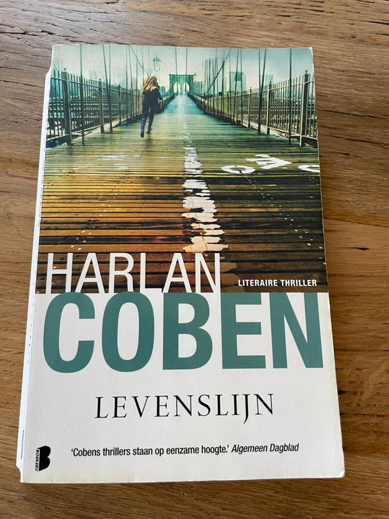 Harlan Coben - Levenslijn, Ophalen of Verzenden, Zo goed als nieuw, Harlan Coben